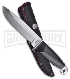 Frost Cutlery Black Hills Hunter Black Pakkawood Fixed Blade Knife - Satin Plain